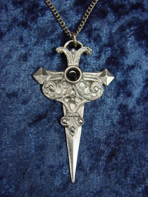 Jewelry :: Necklaces :: Dagger w/ Black Crystal Pendant